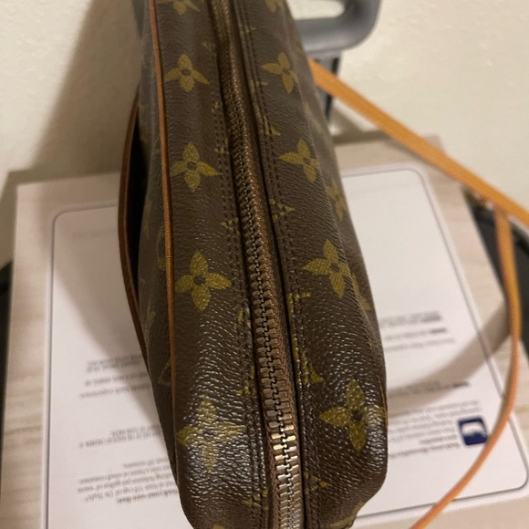 SOLD Louis Vuitton monogram Crossbody handbag - Picture 6 of 16